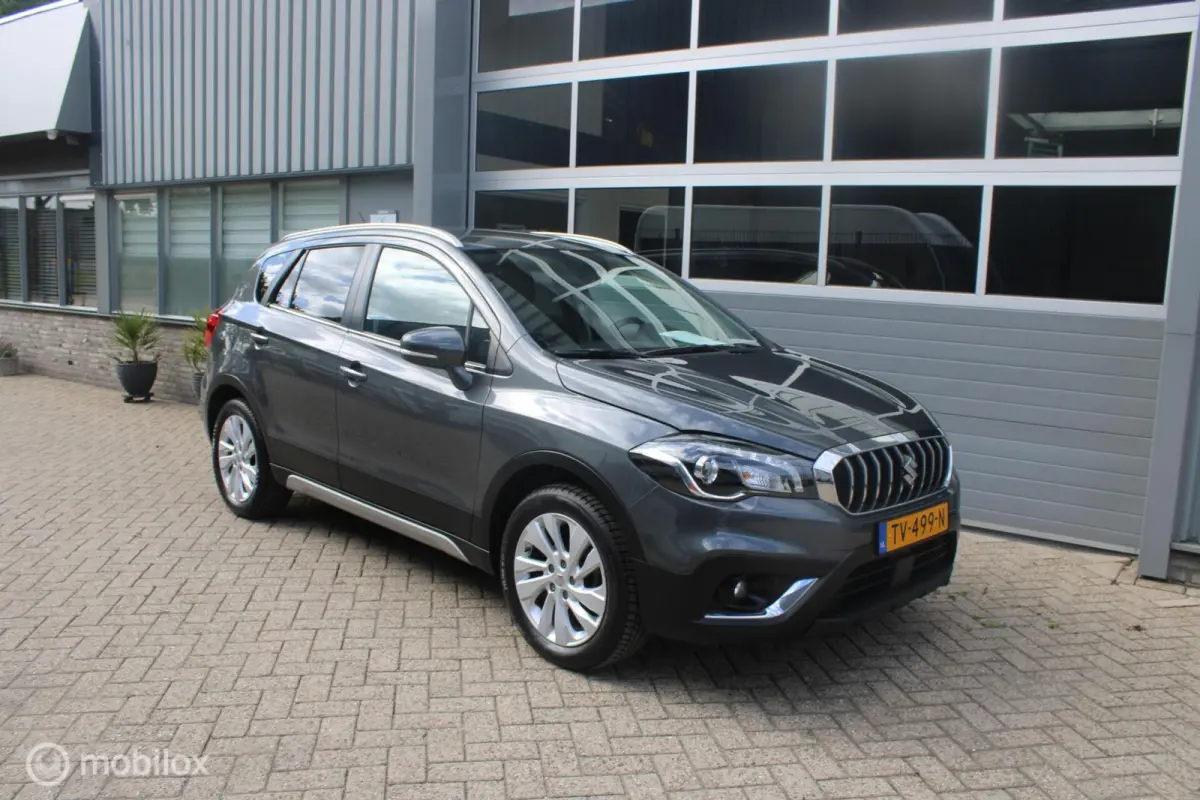 1.0 Boosterjet Exclusive 1e Eig | Boekjes | Stoelverwarming | Navigatie | 5 keer op Voorraad.
