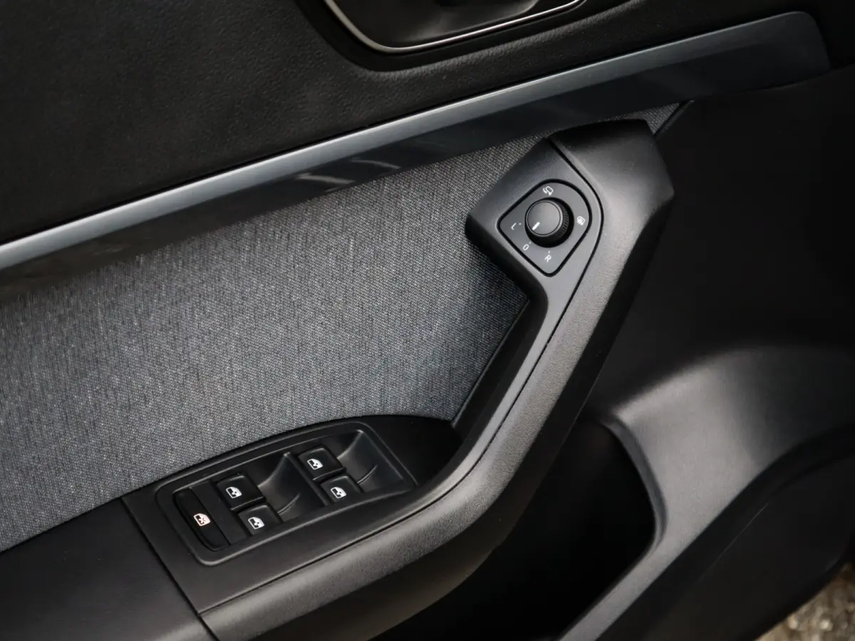 1.0 TSI Style Business Intense 2e-Eig & Keurig-Onderh. BOVAG-Garantie.