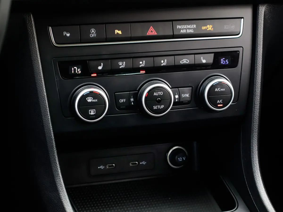 1.0 TSI Style Business Intense 2e-Eig & Keurig-Onderh. BOVAG-Garantie.