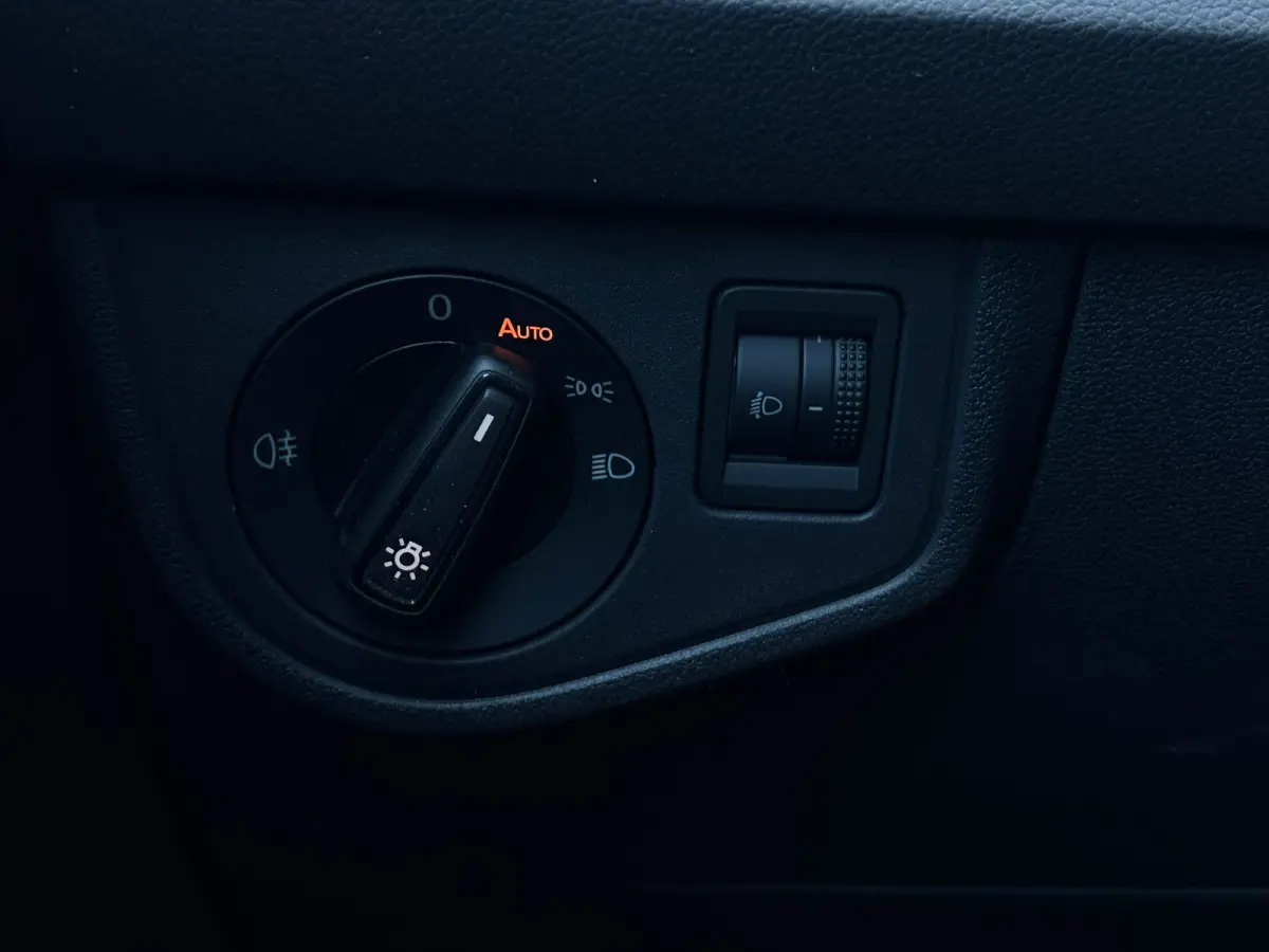1.0 TSI 95 pk Life Edition | Achteruitrijcamera | Cruise control adaptief | Apple Carplay | Parkeer sensoren V+A |