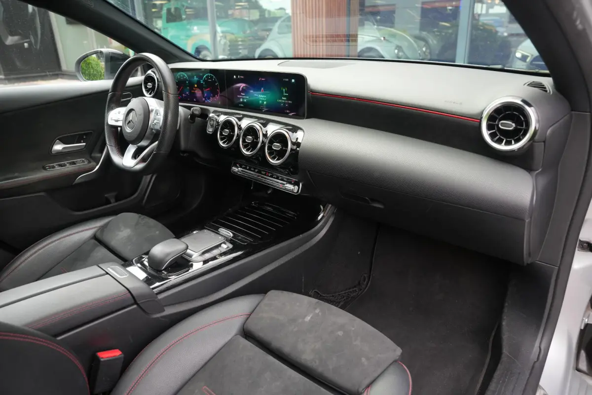 200 Business Solution AMG Panoramadak AMG Pakket WideScreen