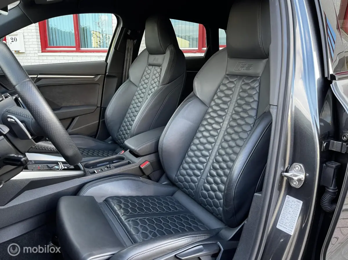 RS 3 2.5 TFSI RS 3 quattro
