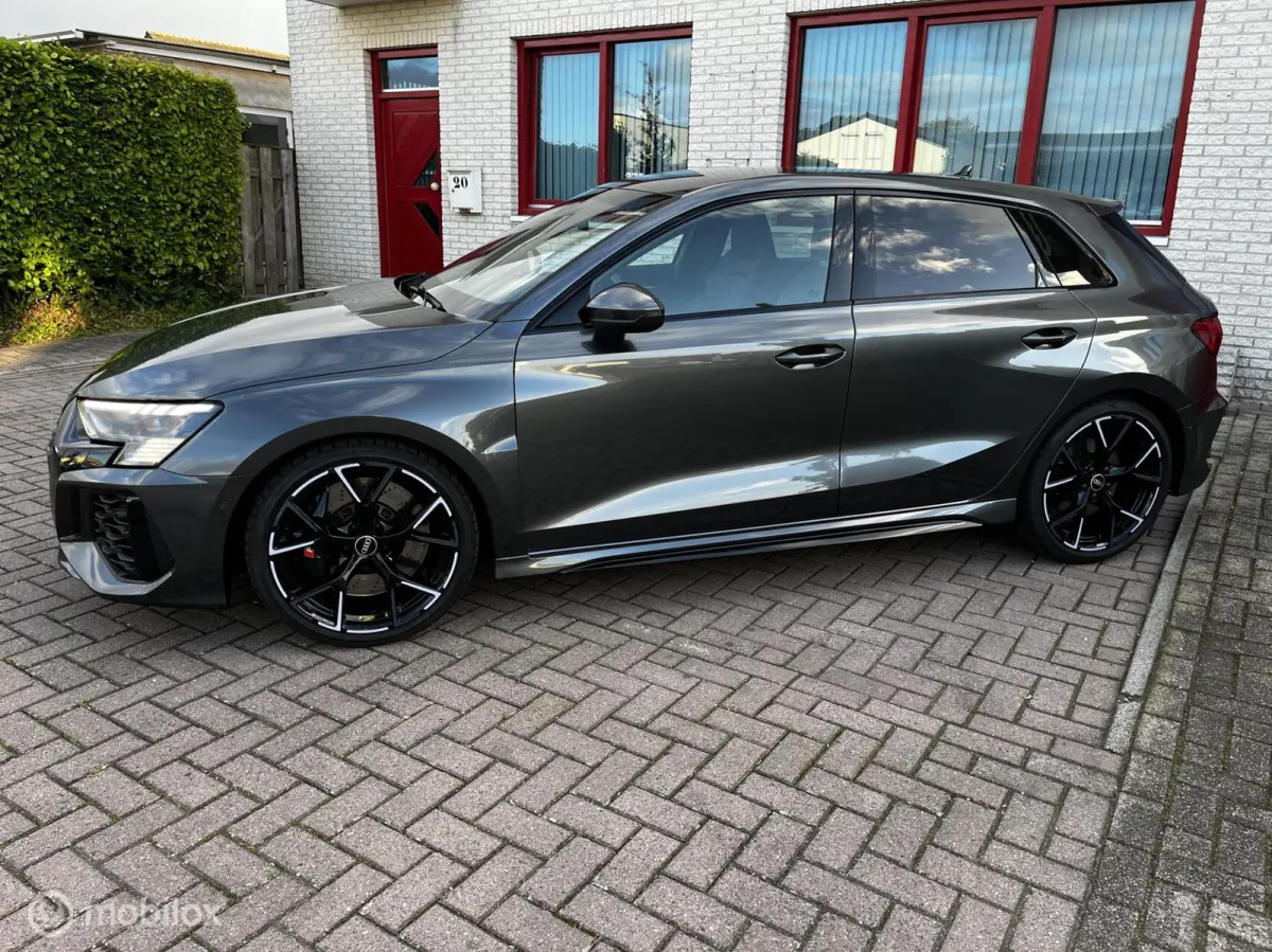 RS 3 2.5 TFSI RS 3 quattro
