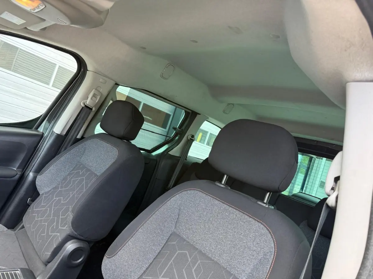 1.2 Benzine Trekhaak Nieuwe Riem Camera CarPlay clip