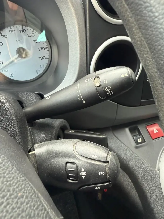 1.2 Benzine Trekhaak Nieuwe Riem Camera CarPlay clip