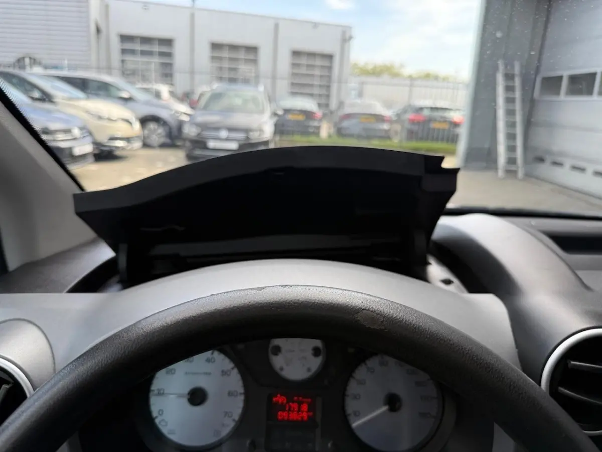 1.2 Benzine Trekhaak Nieuwe Riem Camera CarPlay clip