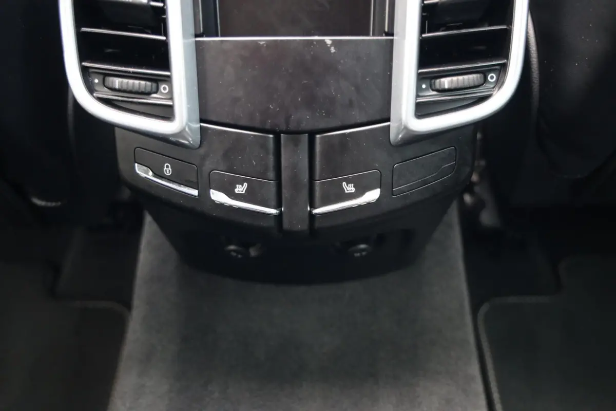 3.6 GTS|Panoramadak|Bose|Sportchrono|Navi|Camera|Stoelverwarming Voor/Achter|Verwarmd Stuurwiel|Elek. Stoelen|LED|