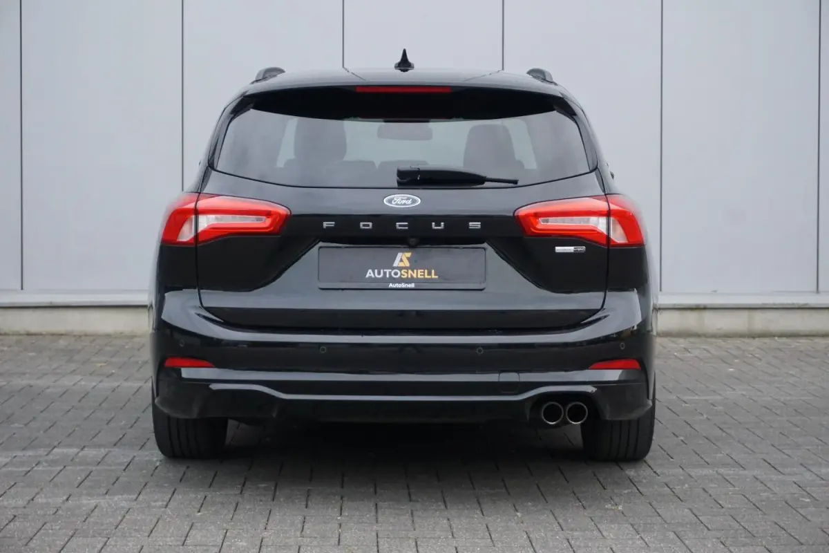 1.0 EcoBoost Hybrid ST Line Business