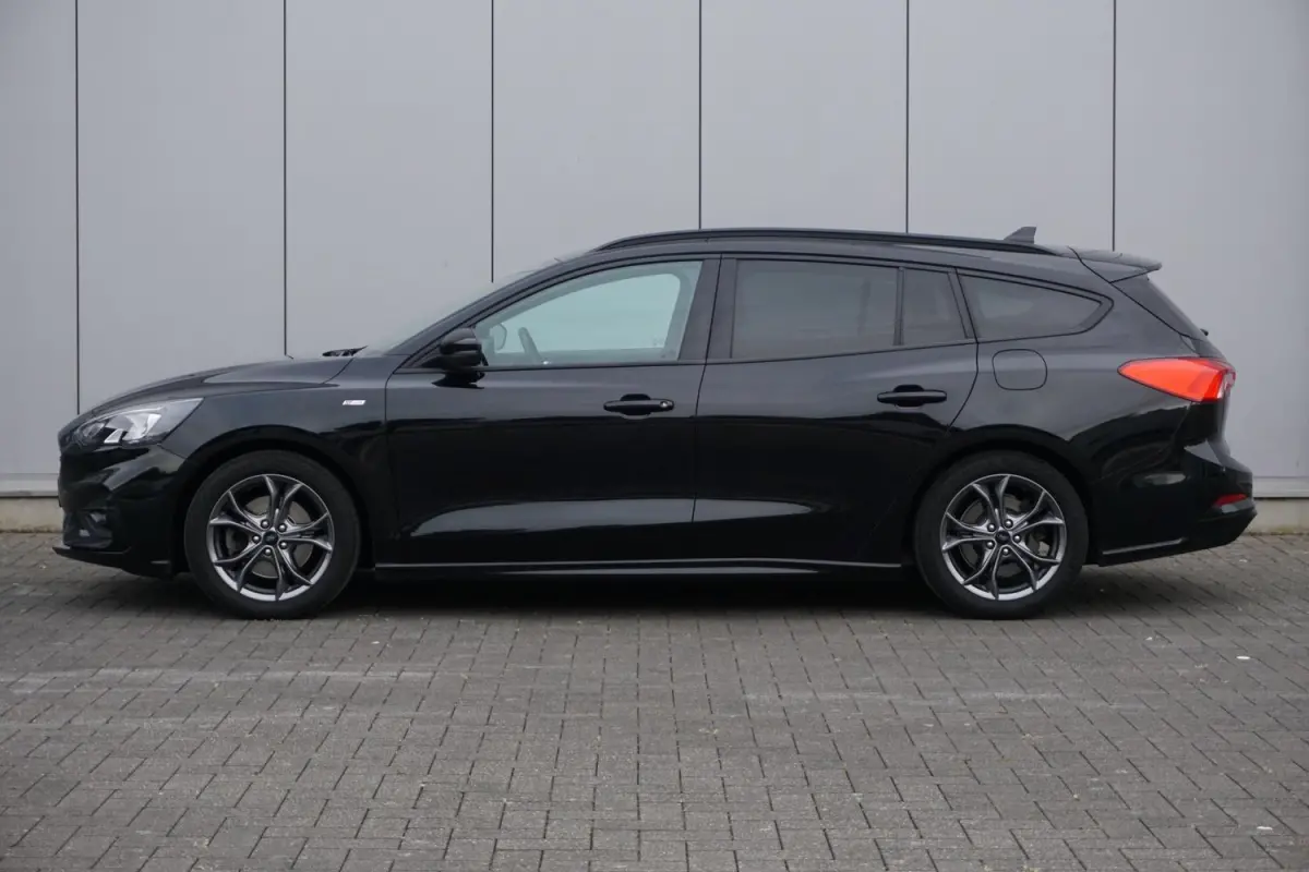 1.0 EcoBoost Hybrid ST Line Business
