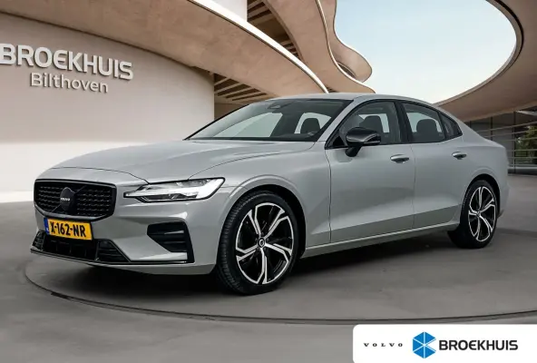 2.0 B4 Plus Dark | PDC V+A en Camera | Adaptive Cruiscontrol | Stoel + Stuurverwarming | Apple Carplay - Android Auto |
