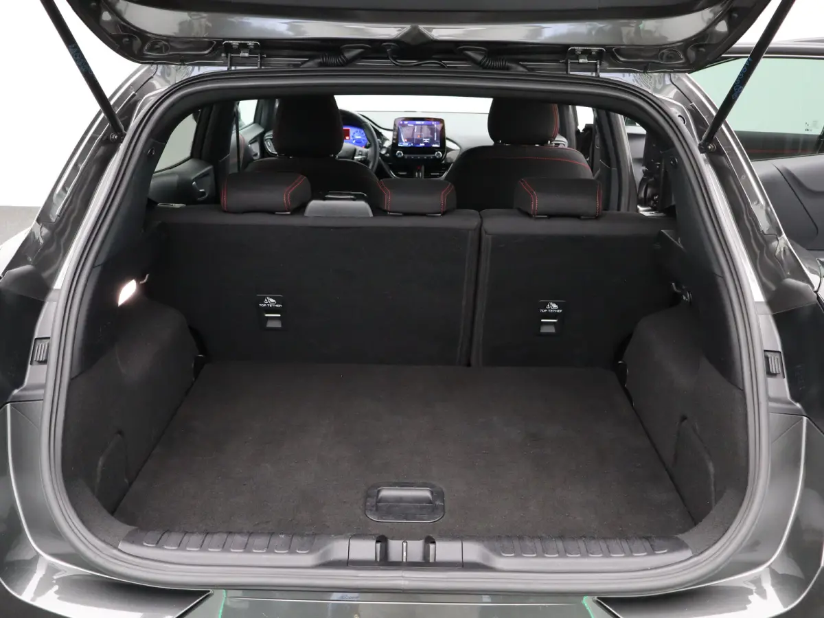 1.0 EcoBoost ST-Line Winter Pakket | Achteruitrijcamera | Apple Carplay/Android Auto | Parkeersenoren | Navigatie | 17" Lichtmetalen Velgen