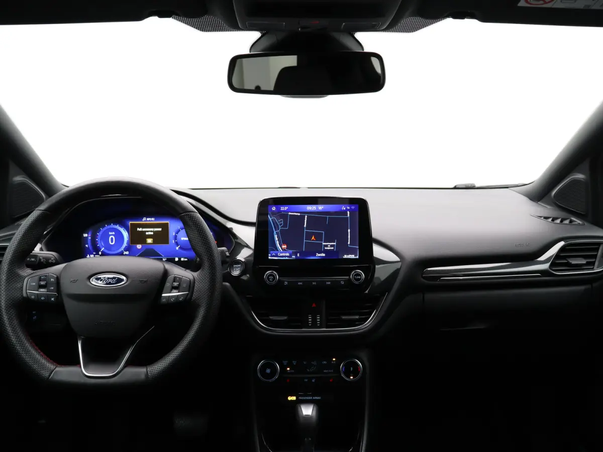 1.0 EcoBoost ST-Line Winter Pakket | Achteruitrijcamera | Apple Carplay/Android Auto | Parkeersenoren | Navigatie | 17" Lichtmetalen Velgen