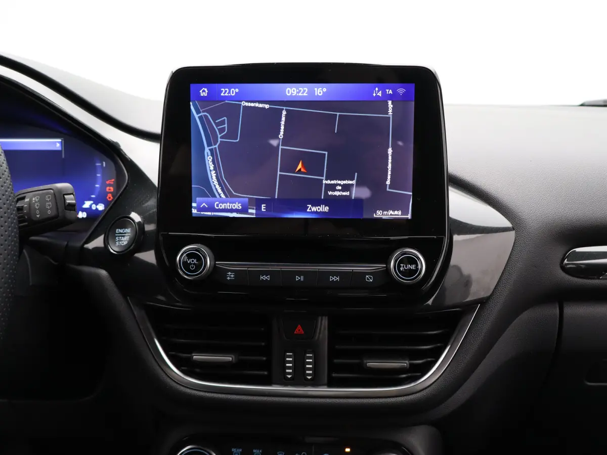 1.0 EcoBoost ST-Line Winter Pakket | Achteruitrijcamera | Apple Carplay/Android Auto | Parkeersenoren | Navigatie | 17" Lichtmetalen Velgen