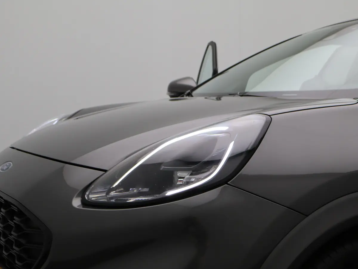 1.0 EcoBoost ST-Line | WInter Pakket | Achteruitrijcamera | Parkeersensoren | Cruise Control | Climat Control | 17" Lichtmetalenvelgen | Apple Carplay/Android Auto