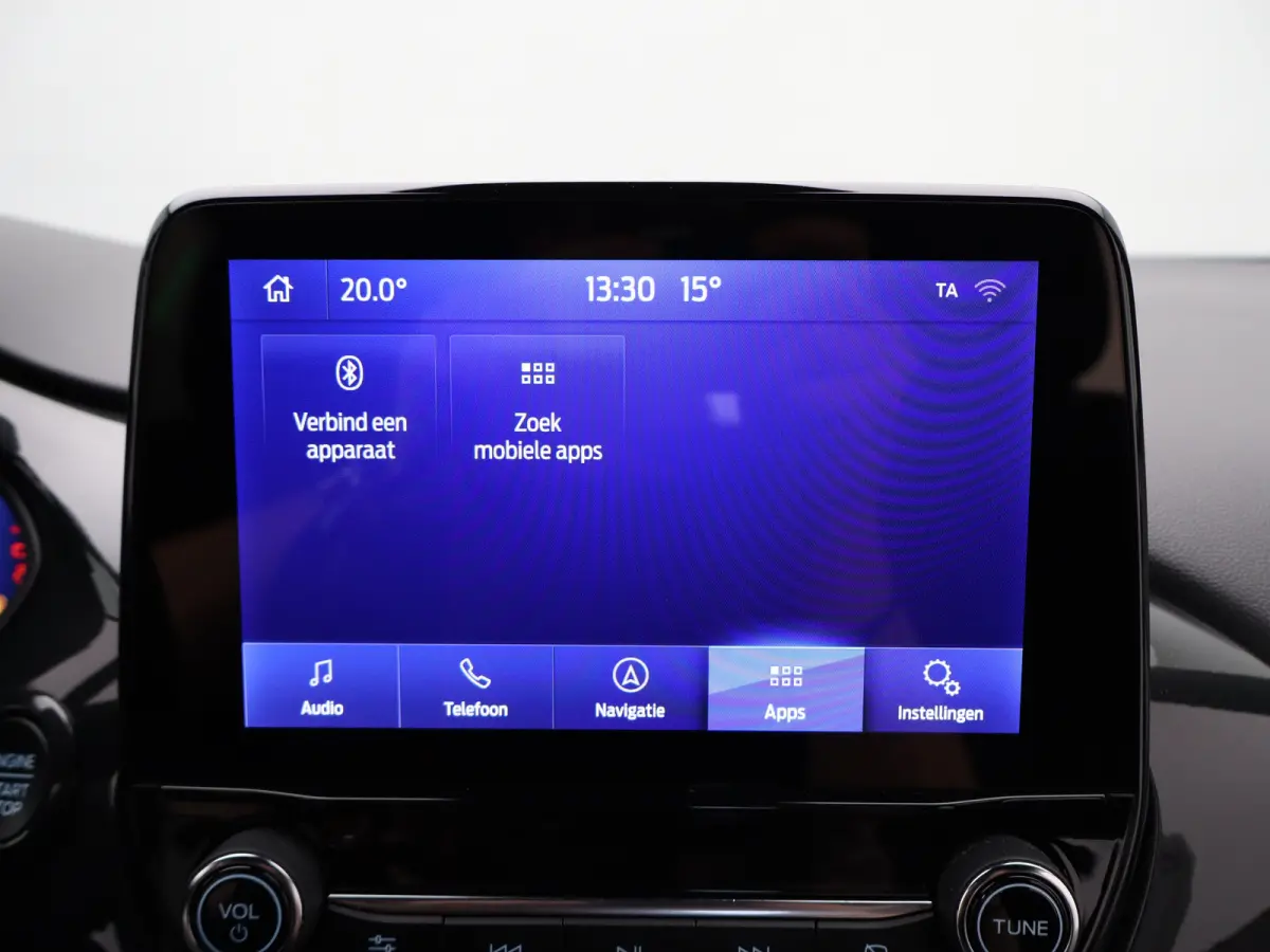 1.0 EcoBoost ST-Line | WInter Pakket | Achteruitrijcamera | Parkeersensoren | Cruise Control | Climat Control | 17" Lichtmetalenvelgen | Apple Carplay/Android Auto