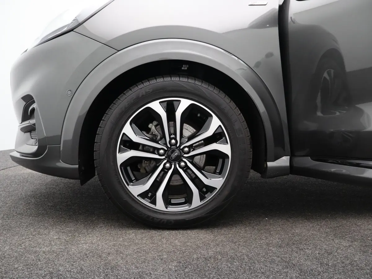1.0 EcoBoost ST-Line | WInter Pakket | Achteruitrijcamera | Parkeersensoren | Cruise Control | Climat Control | 17" Lichtmetalenvelgen | Apple Carplay/Android Auto