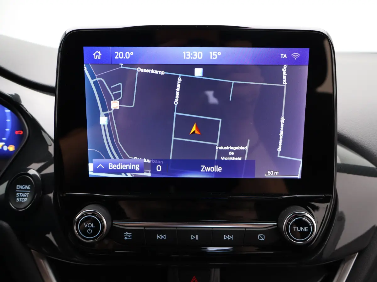 1.0 EcoBoost ST-Line | WInter Pakket | Achteruitrijcamera | Parkeersensoren | Cruise Control | Climat Control | 17" Lichtmetalenvelgen | Apple Carplay/Android Auto