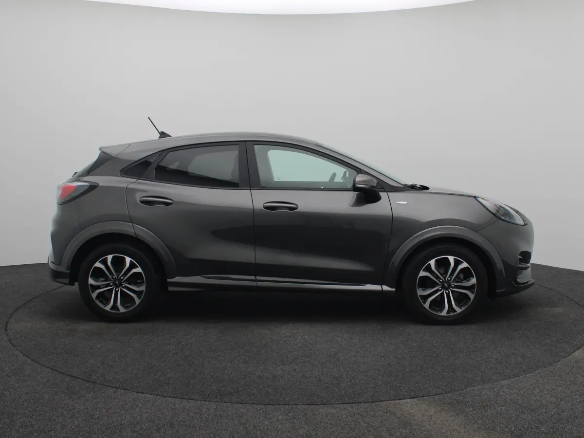1.0 EcoBoost ST-Line | WInter Pakket | Achteruitrijcamera | Parkeersensoren | Cruise Control | Climat Control | 17" Lichtmetalenvelgen | Apple Carplay/Android Auto