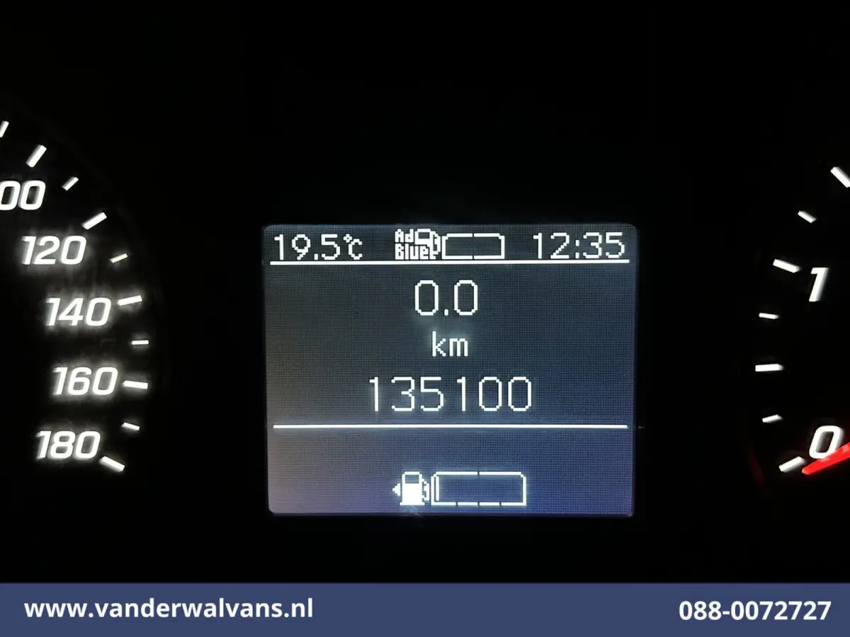 315 CDI 150pk L2H1 Euro6 Airco | Camera | Apple Carplay | Cruisecontrol | Trekhaak Android Auto, Stoelverwarming, Parkeersensoren, Bijrijdersbank