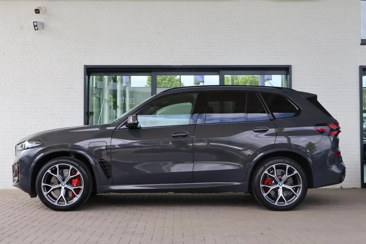 xDrive50e | SOH 100% | M Sportpakket Pro | Skylounge Panorama Dak | Driving Assistant Professional | Softclose