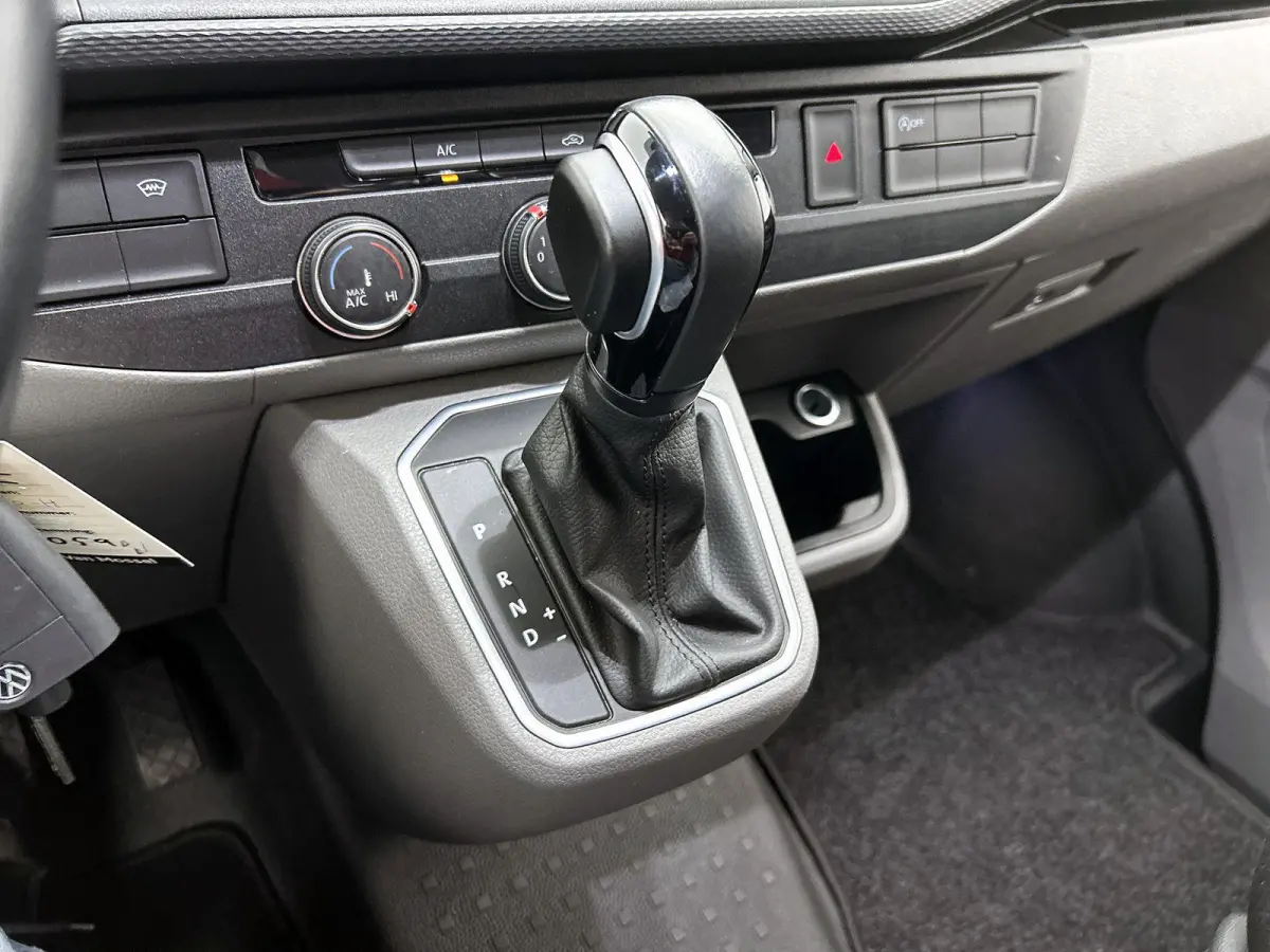 2.0 TDI L1H1 Comfortline 150PK | Automaat | Radio | Airco | Parkeerhulp achter | Navigatie | Apple Carplay/Android Auto | Multifunctioneel stuurwiel | Cruise control |