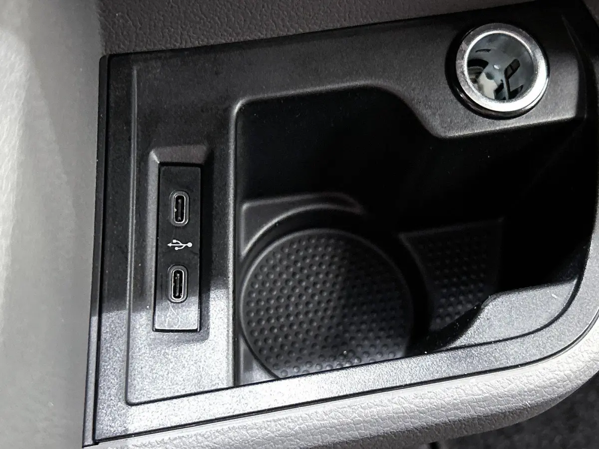 2.0 TDI L1H1 Comfortline 150PK | Automaat | Radio | Airco | Parkeerhulp achter | Navigatie | Apple Carplay/Android Auto | Multifunctioneel stuurwiel | Cruise control |