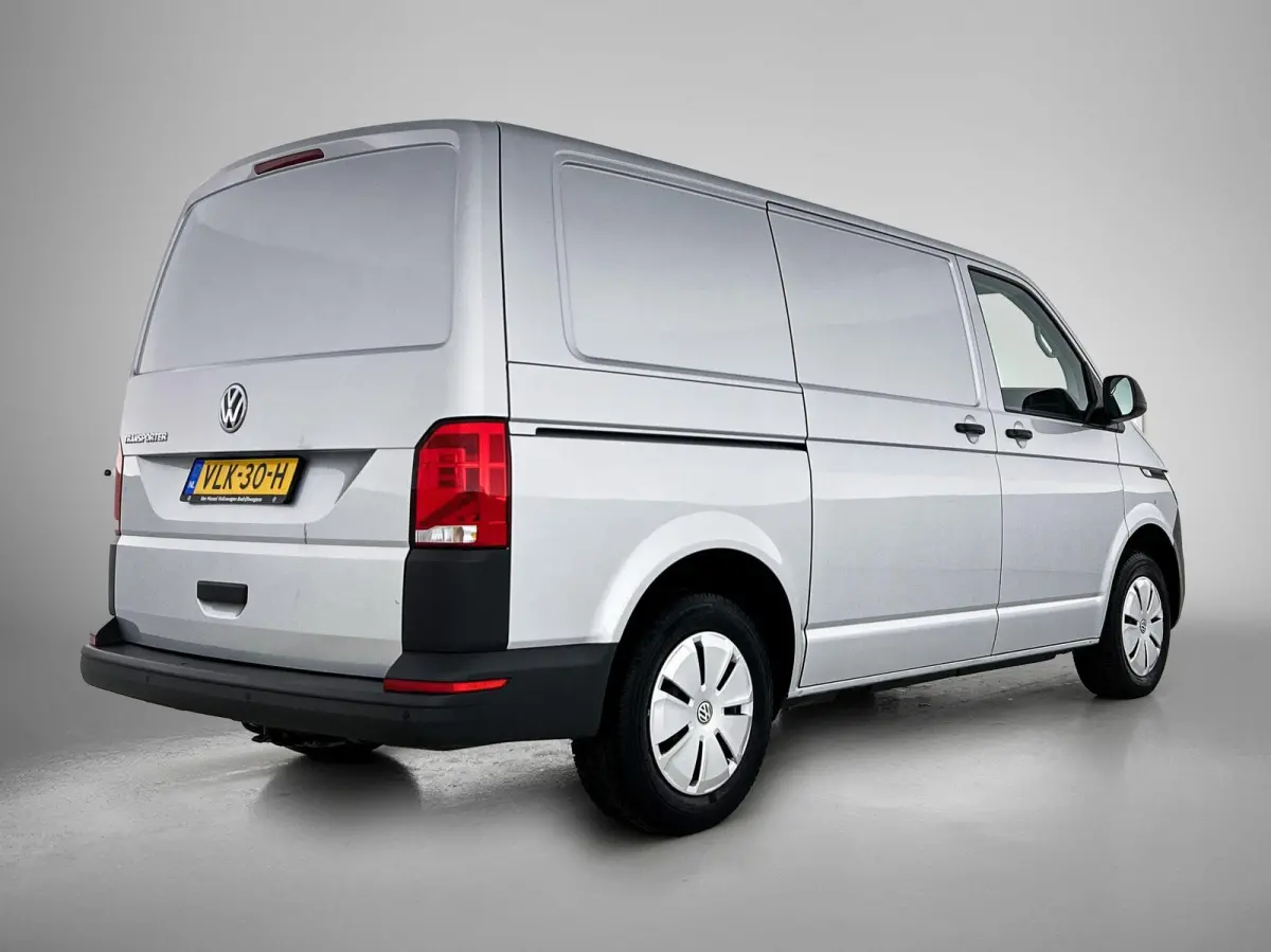 2.0 TDI L1H1 Comfortline 150PK | Automaat | Radio | Airco | Parkeerhulp achter | Navigatie | Apple Carplay/Android Auto | Multifunctioneel stuurwiel | Cruise control |