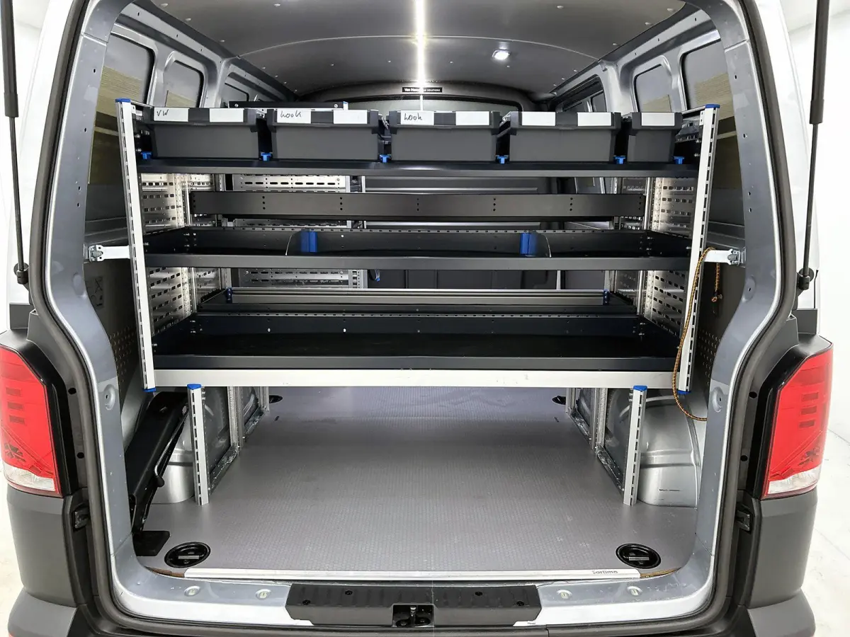 2.0 TDI L1H1 Comfortline 150PK | Automaat | Radio | Airco | Parkeerhulp achter | Navigatie | Apple Carplay/Android Auto | Multifunctioneel stuurwiel | Cruise control |