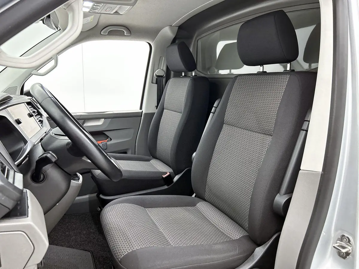 2.0 TDI L1H1 Comfortline 150PK | Automaat | Radio | Airco | Parkeerhulp achter | Navigatie | Apple Carplay/Android Auto | Multifunctioneel stuurwiel | Cruise control |