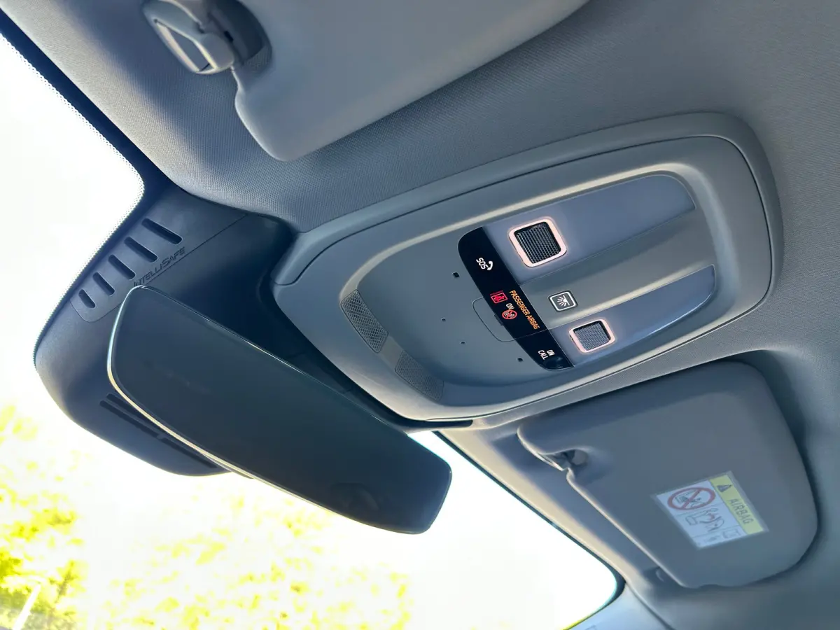 2.0 B5 Momentum Business | Memory stoelen | Trekhaak | Camera | Leder! | Pilot Assist | Stoel & stuurverwarming |
