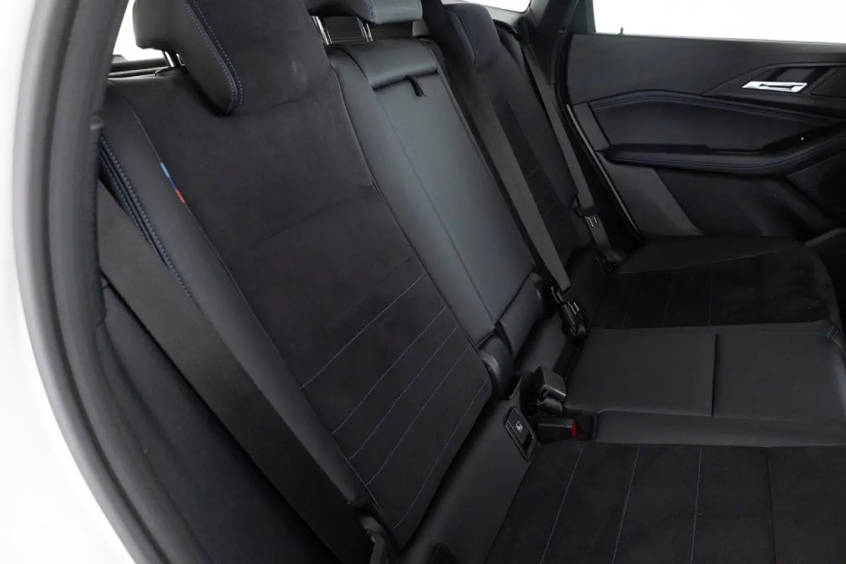 225e xDrive M Sport | Half LEDER | SFEER | CAMERA | ECC
