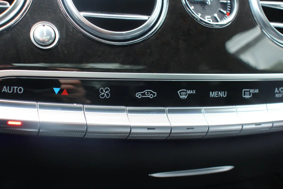 S63 AMG Lang | UNIEK! | DEALER OH! | | PPF VOOR | PANODAK | ADAPTIVE CRUISE | ELEKTR. STOELEN V+A INCL VERWARM- KOELING & MEMORY | BURMEISTER | MASAGE STOELEN | CAMERA | PARK SENS V+A | VOL!