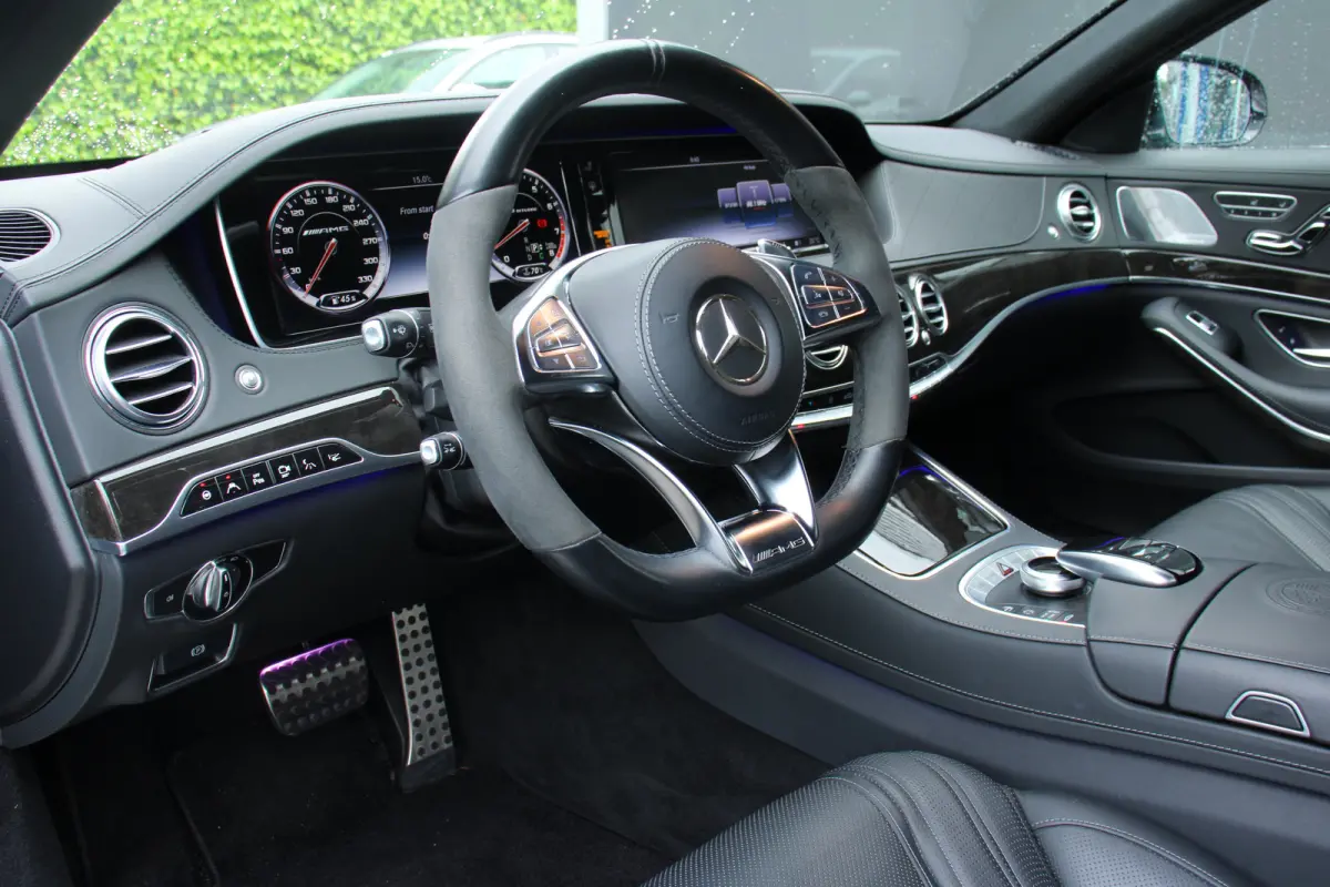 S63 AMG Lang | UNIEK! | DEALER OH! | | PPF VOOR | PANODAK | ADAPTIVE CRUISE | ELEKTR. STOELEN V+A INCL VERWARM- KOELING & MEMORY | BURMEISTER | MASAGE STOELEN | CAMERA | PARK SENS V+A | VOL!