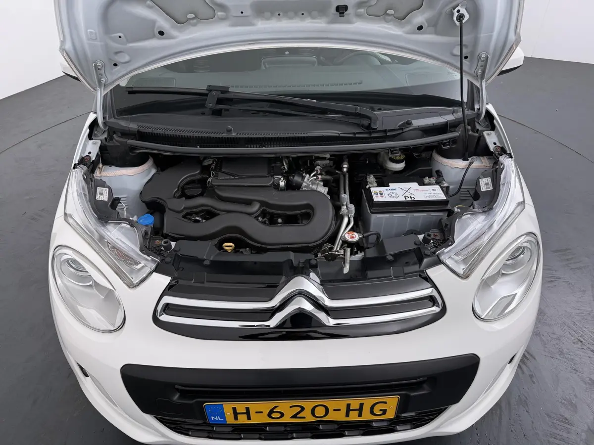 1.0 VTi Feel | Airco | Bluetooth | Lage Kilometerstand |