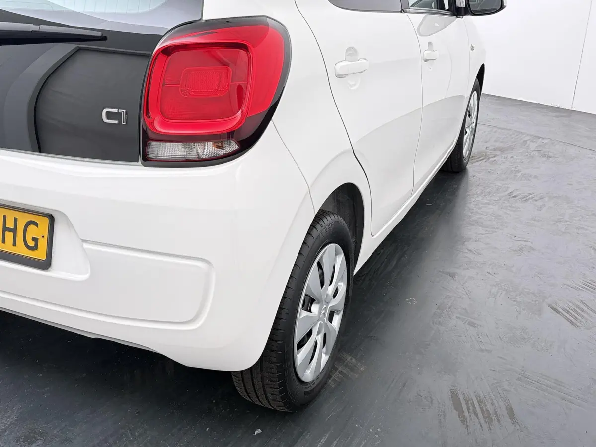 1.0 VTi Feel | Airco | Bluetooth | Lage Kilometerstand |