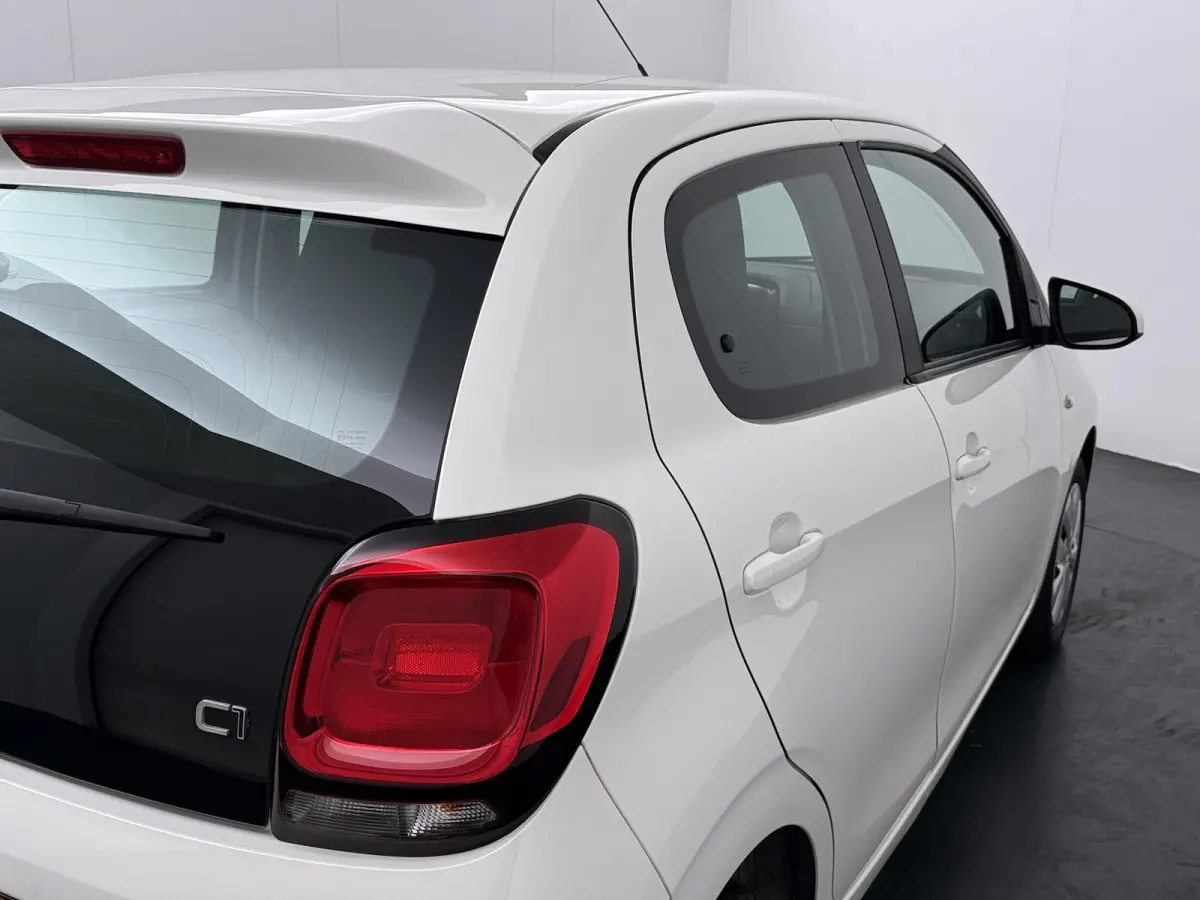 1.0 VTi Feel | Airco | Bluetooth | Lage Kilometerstand |
