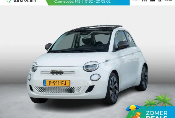 Icon 42 kWh l SOH 92,8% | Clima | Cruise | Camera | 17" | Priv. Glass | Schuif/Kanteldak | Winter Pack | BSM | Apple Carplay