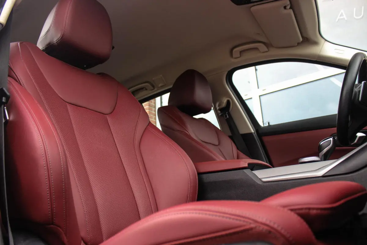 330e High Executive | 1e eigenaar | BTW auto | M-sport stuur | HiFi audio | Sportstoelen | Cruise control adaptief | Grootlichtassistent | Active Guard Plus