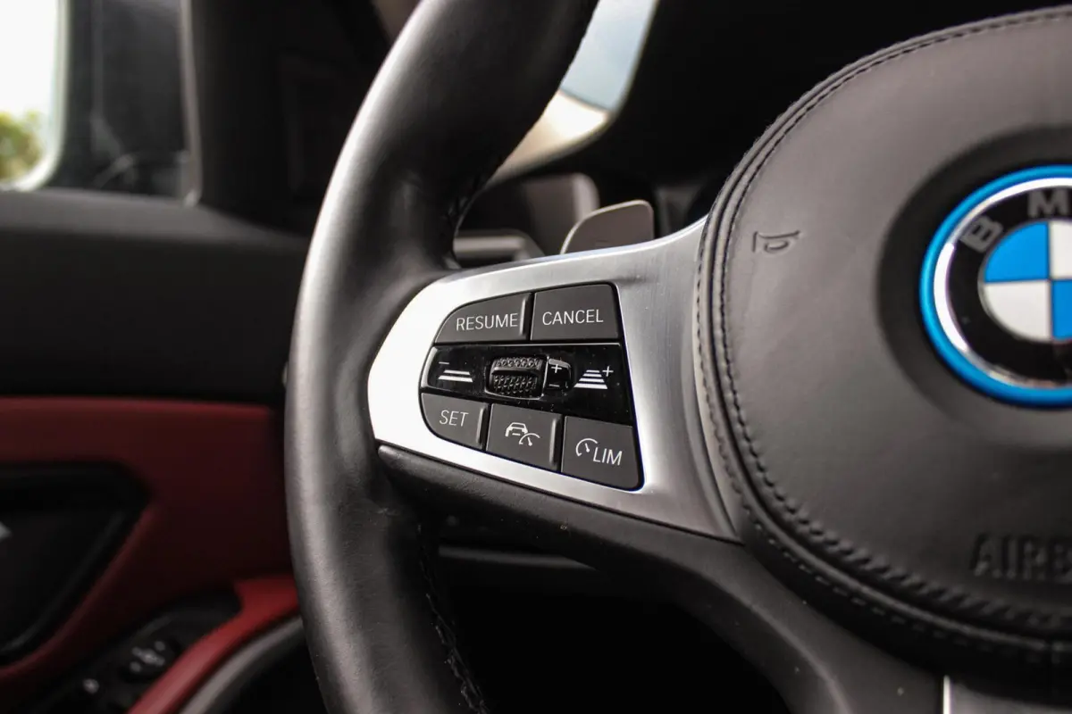 330e High Executive | 1e eigenaar | BTW auto | M-sport stuur | HiFi audio | Sportstoelen | Cruise control adaptief | Grootlichtassistent | Active Guard Plus