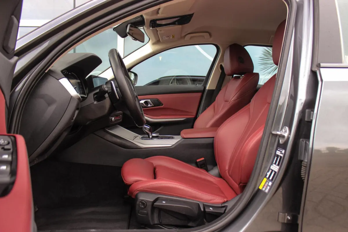 330e High Executive | 1e eigenaar | BTW auto | M-sport stuur | HiFi audio | Sportstoelen | Cruise control adaptief | Grootlichtassistent | Active Guard Plus