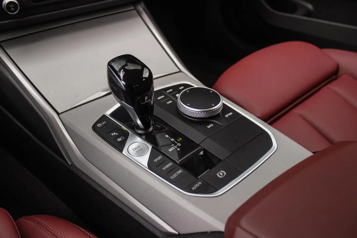 330e High Executive | 1e eigenaar | BTW auto | M-sport stuur | HiFi audio | Sportstoelen | Cruise control adaptief | Grootlichtassistent | Active Guard Plus