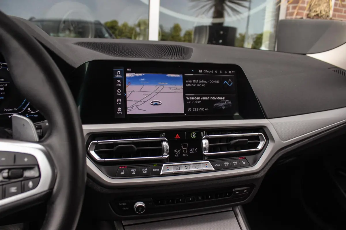 330e High Executive | 1e eigenaar | BTW auto | M-sport stuur | HiFi audio | Sportstoelen | Cruise control adaptief | Grootlichtassistent | Active Guard Plus