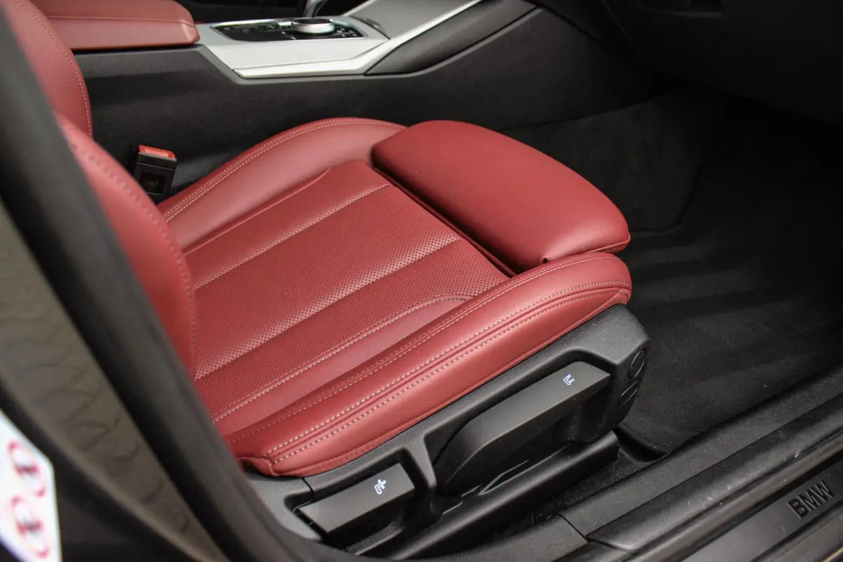 330e High Executive | 1e eigenaar | BTW auto | M-sport stuur | HiFi audio | Sportstoelen | Cruise control adaptief | Grootlichtassistent | Active Guard Plus