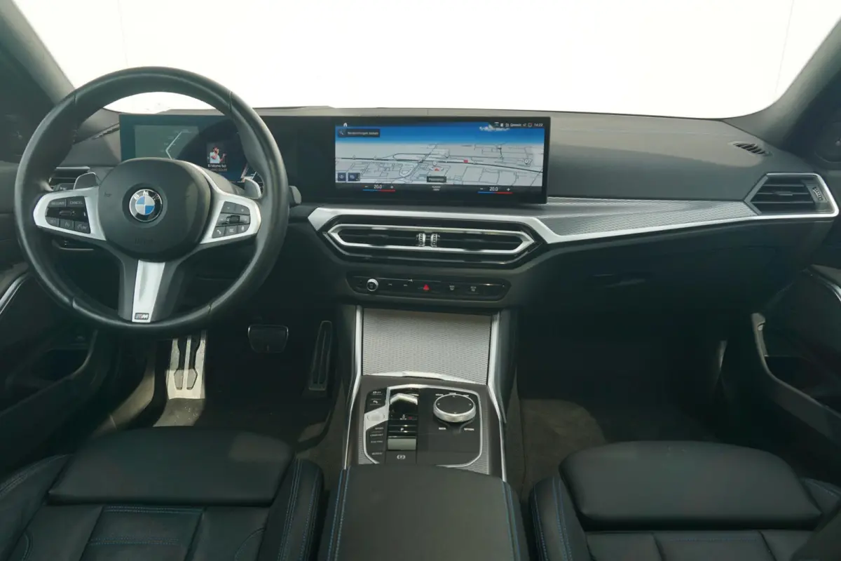 M340i xDrive 19'' / Harman Kardon / Schuif-/kanteldak / Elektrisch verstelbare stoelen
