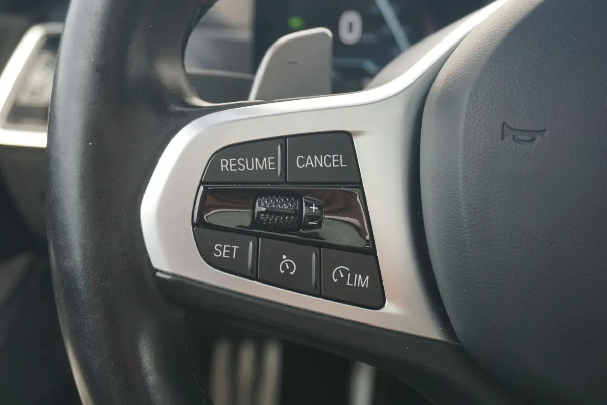 M340i xDrive 19'' / Harman Kardon / Schuif-/kanteldak / Elektrisch verstelbare stoelen