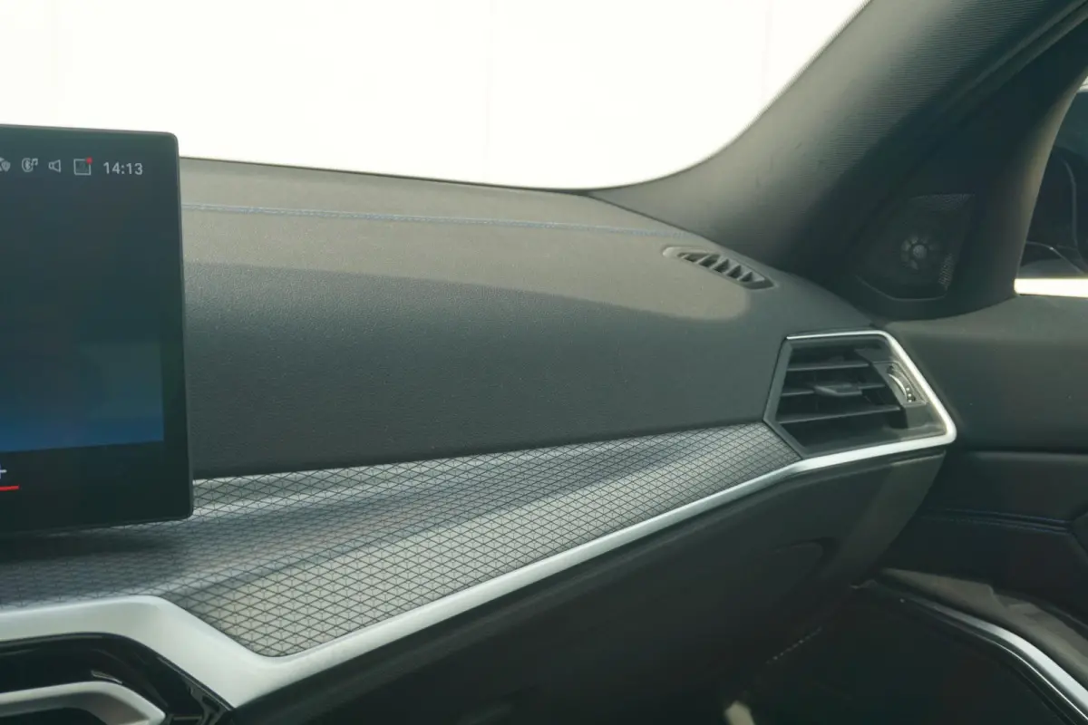M340i xDrive 19'' / Harman Kardon / Schuif-/kanteldak / Elektrisch verstelbare stoelen