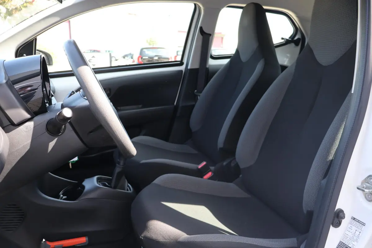 1.0 VVT-i x-fun 1e Eigenaar | Dealer Onderh | BTW | NAP | Airco | Bluetooth | Elek Ramen | LED | Start/Stop | Hill-Hold