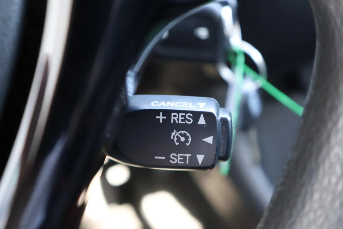 1.0 VVT-i x-fun 1e Eigenaar | Dealer Onderh | BTW | NAP | Airco | Bluetooth | Elek Ramen | LED | Start/Stop | Hill-Hold