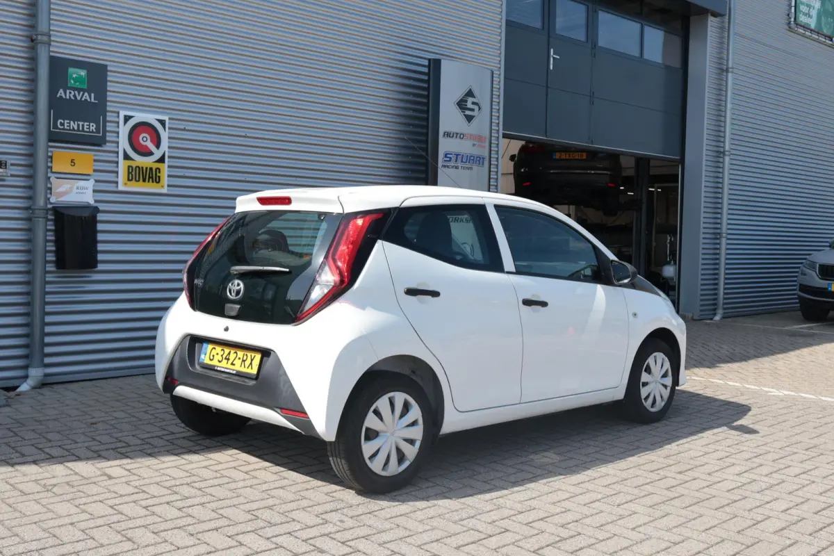 1.0 VVT-i x-fun 1e Eigenaar | Dealer Onderh | BTW | NAP | Airco | Bluetooth | Elek Ramen | LED | Start/Stop | Hill-Hold