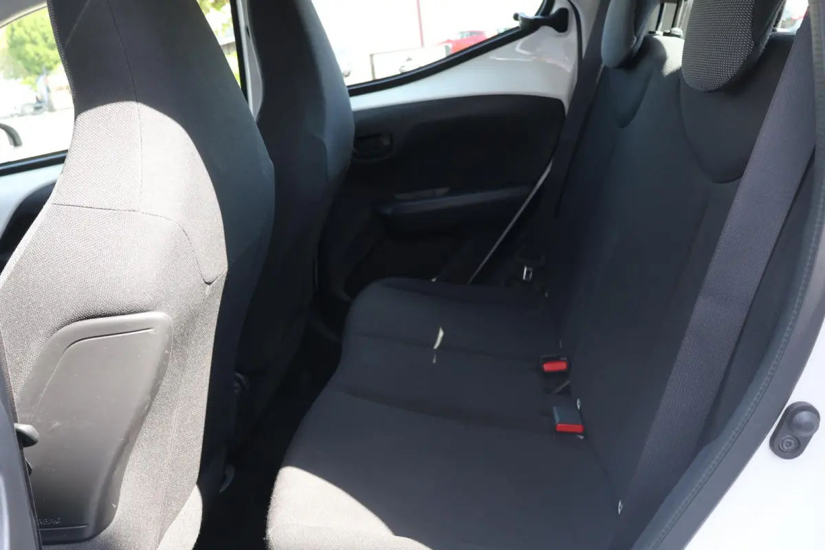 1.0 VVT-i x-fun 1e Eigenaar | Dealer Onderh | BTW | NAP | Airco | Bluetooth | Elek Ramen | LED | Start/Stop | Hill-Hold
